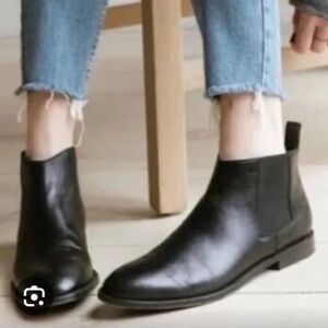 Jenni Kayne Black Chelsea ankle Boots 38/8 US